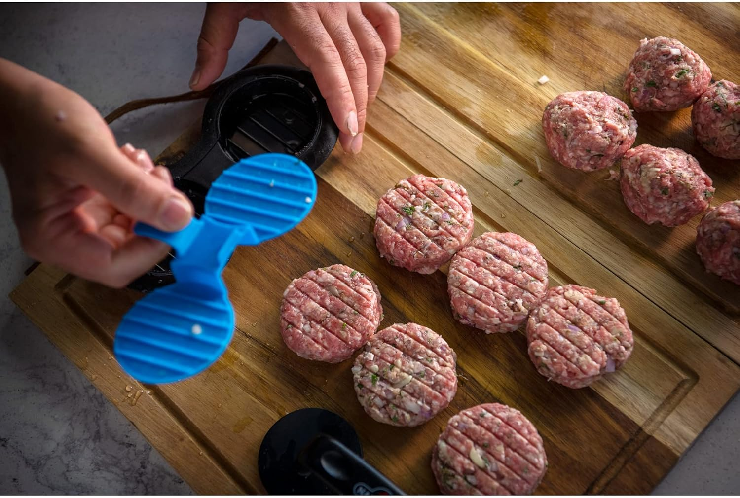 Napoleon Gourmet Burger Press Kit image number 3