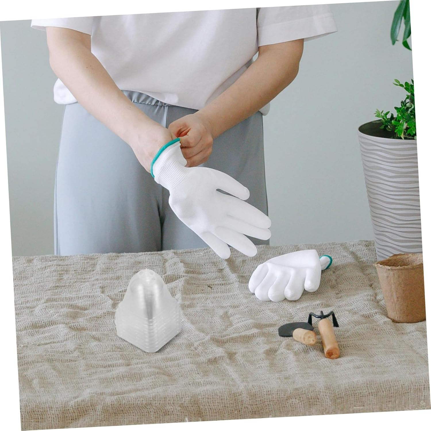 BESPORTBLE 6Pcs Plant Covers for Garden Plant Protectors Light Penetration Reusable for Frost Protection image number 5