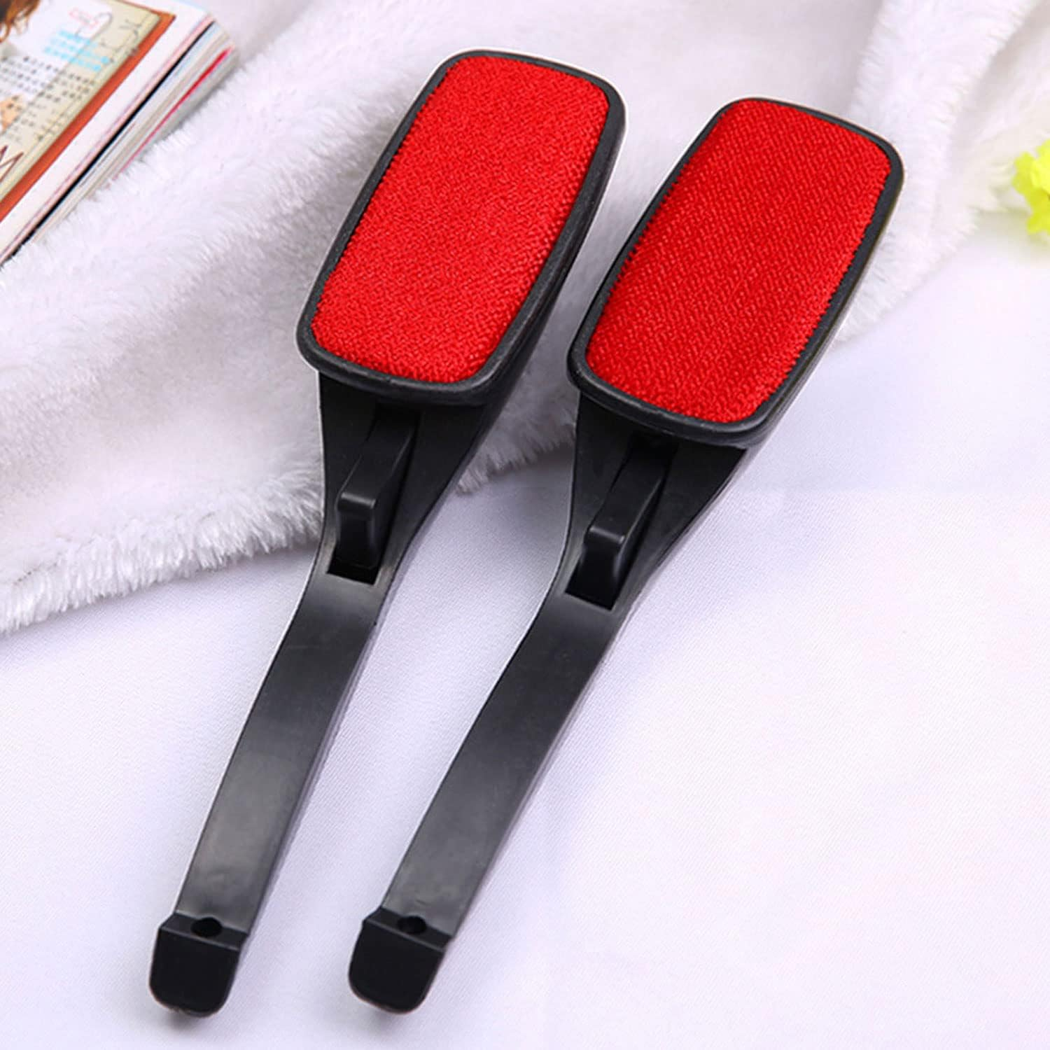 Magic Lint Brush, Fabric and Clothes Cleaner, Pet Hair Remover Clothing, with Pop-Up Multi-Directional Swivel Head 2Pcs (Black Rotary Type)