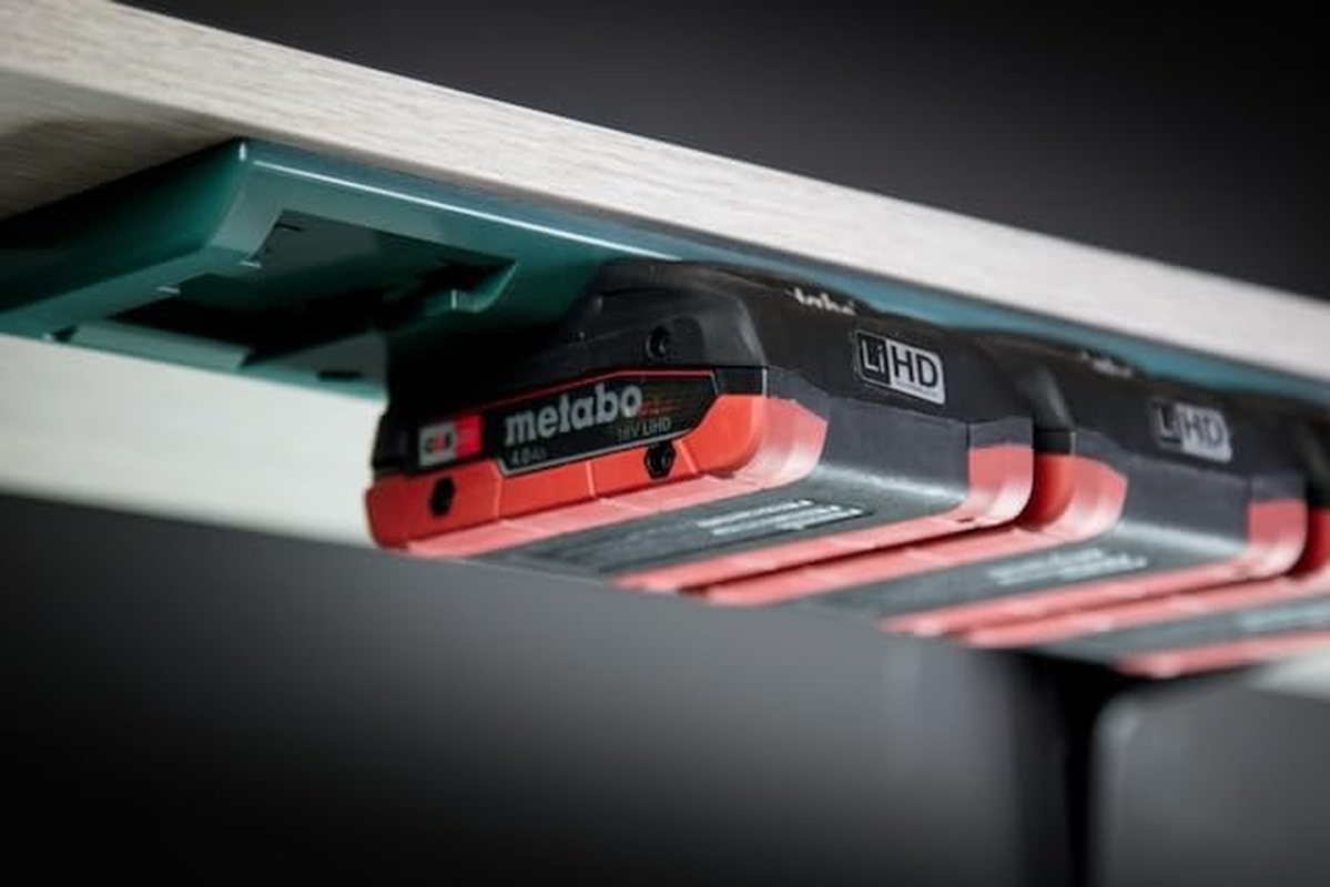 48 Tools Battery Holder Mount for Metabo CAS 18V &ndash; Green Wall Mount with Built-In Locking System &ndash; Secure Storage for Cordless Alliance System Batteries image number 3