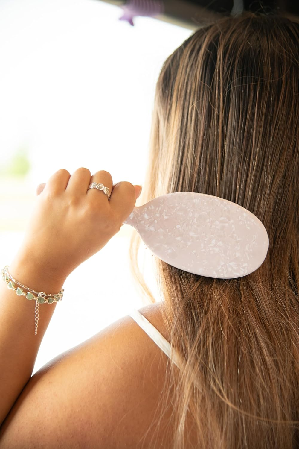 FRAMAR Iridescent Wet Hair Brush Detangler &ndash; Detangle Brush for Curly Hair, Hair Detangler Brush for Kids, Holographic Girls Hair Brush, Pink Hairbrush for Women &ndash; Removes Knots without Pulling image number 2