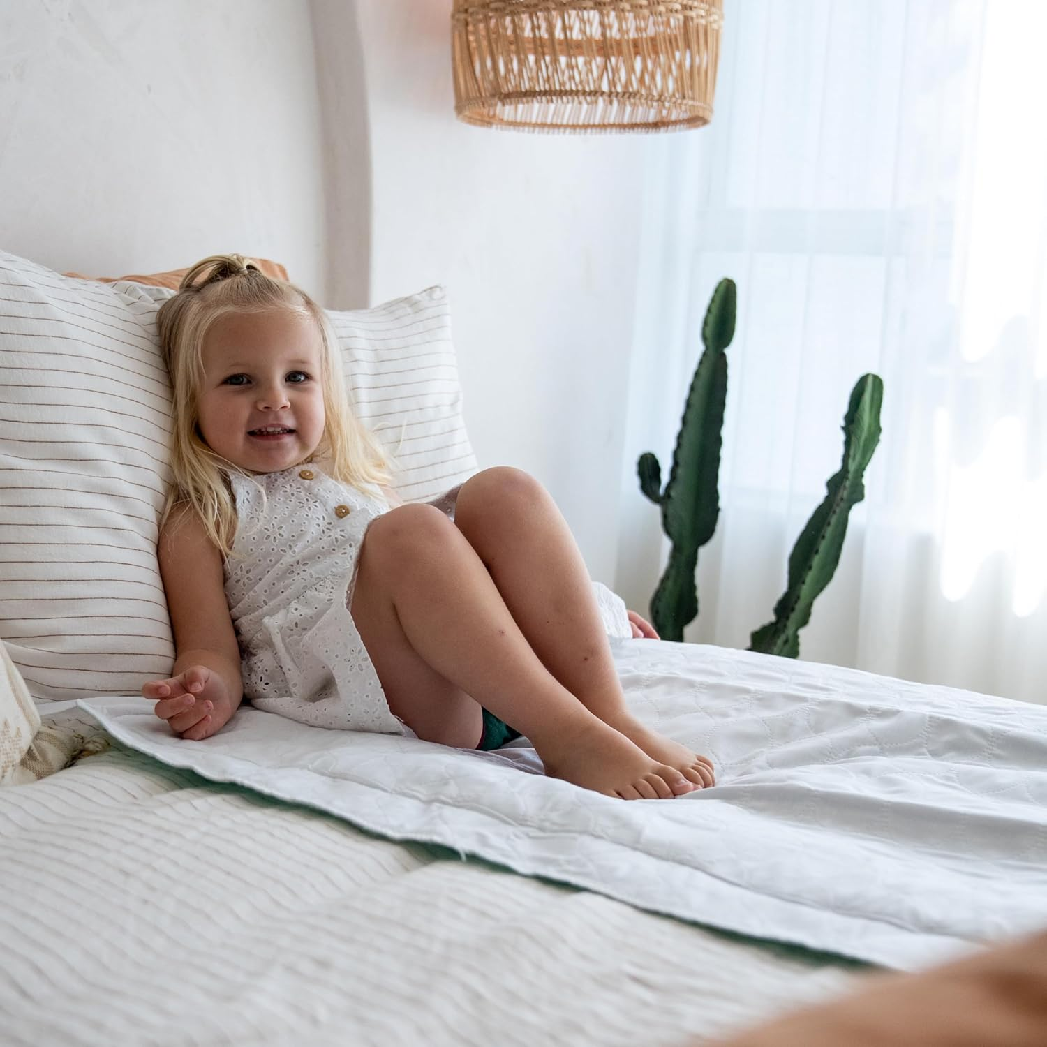 Babyu Toilet Training Bundle - Waterproof Sheet Protector + Cushie Step up + Potette plus 2-In-1 Portable Potty image number 2