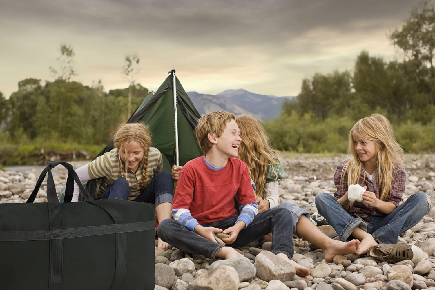 Sharmgoria Huge Duffel Bag, Black Canvas, 37 X 11.8 X 22 In, Simple image number 5