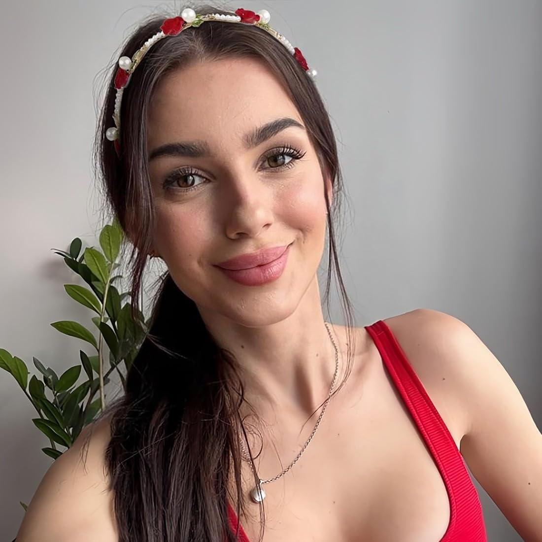 2 X Hair Band Made of Red Roses and White Rose Pearls, Bridal Headband, Light Gold Wedding Hair Band, Faux Pearl, Rhinestone Hair Crown, Crystal Pearl, Bridal Tiara, Hair Bands, Elegant Accessories image number 1