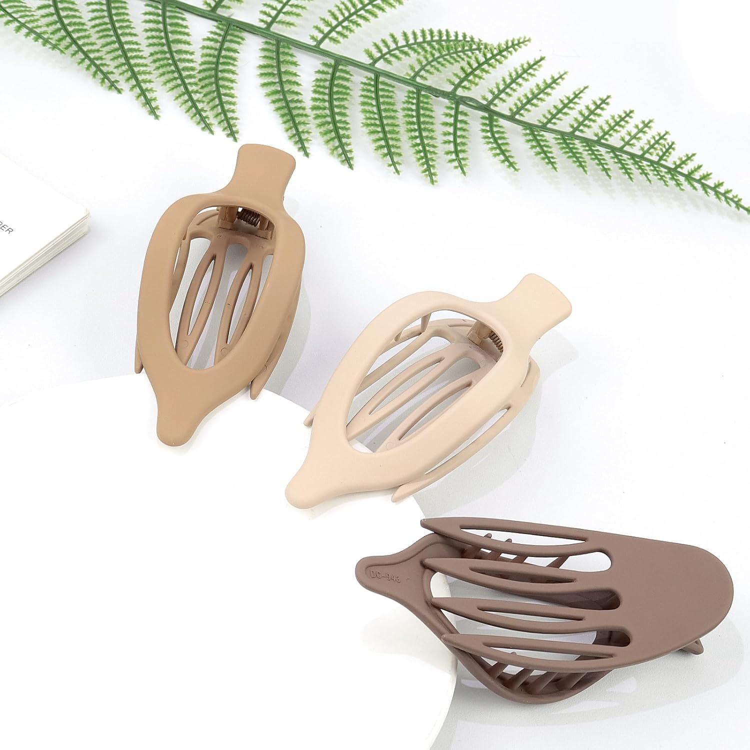 Blooms Hair Claw Clip, Large, Pack of 3 Hair Clips, Women'S Thin Hair, Non-Slip Matte Hair Claw Clip, Hair Accessories for Women and Girls image number 4