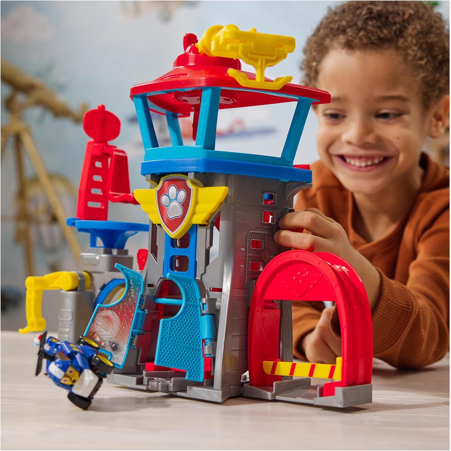 PAW Patrol: Air Rescue, Pup Squad Adventure Bay Airport Playset, with Chase Toy Car & PAW Patrol Vehicle Launcher, Kids&rsquo; Toys for Boys and Girls 3+ image number 5