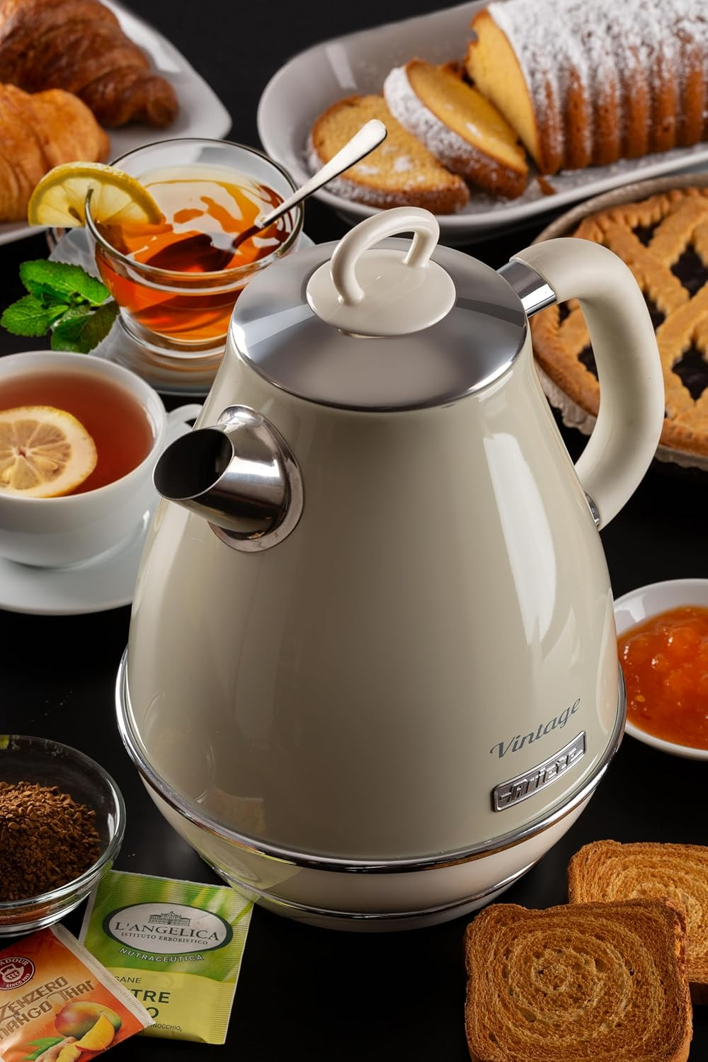 Ariete Vintage Series Electric Kettle 1.7L - Beige