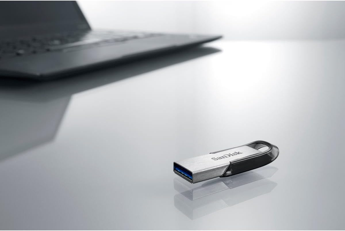 Sandisk Ultra Flair - USB Flash Drive - 32 GB - Silver
