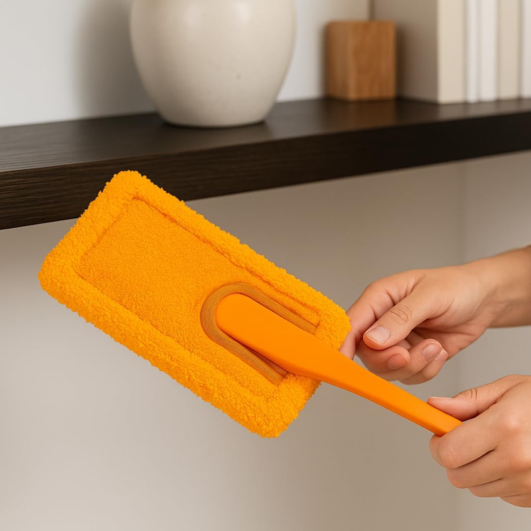 PARENCE - Microfibre Dusting Brush 33 Cm - Plastic Handle with Storage Hole - Easy and Quick Dust Collection Home