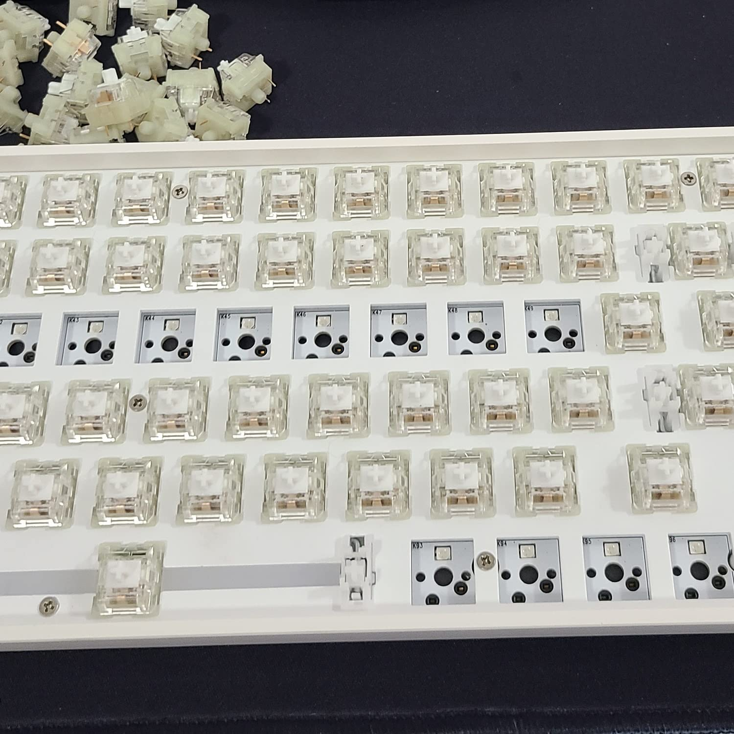 KTT Kang White V3 Switch, Linear 3Pin 45G MX Switch for Customization Mechanical Gaming Keyboard(70Pcs) image number 5