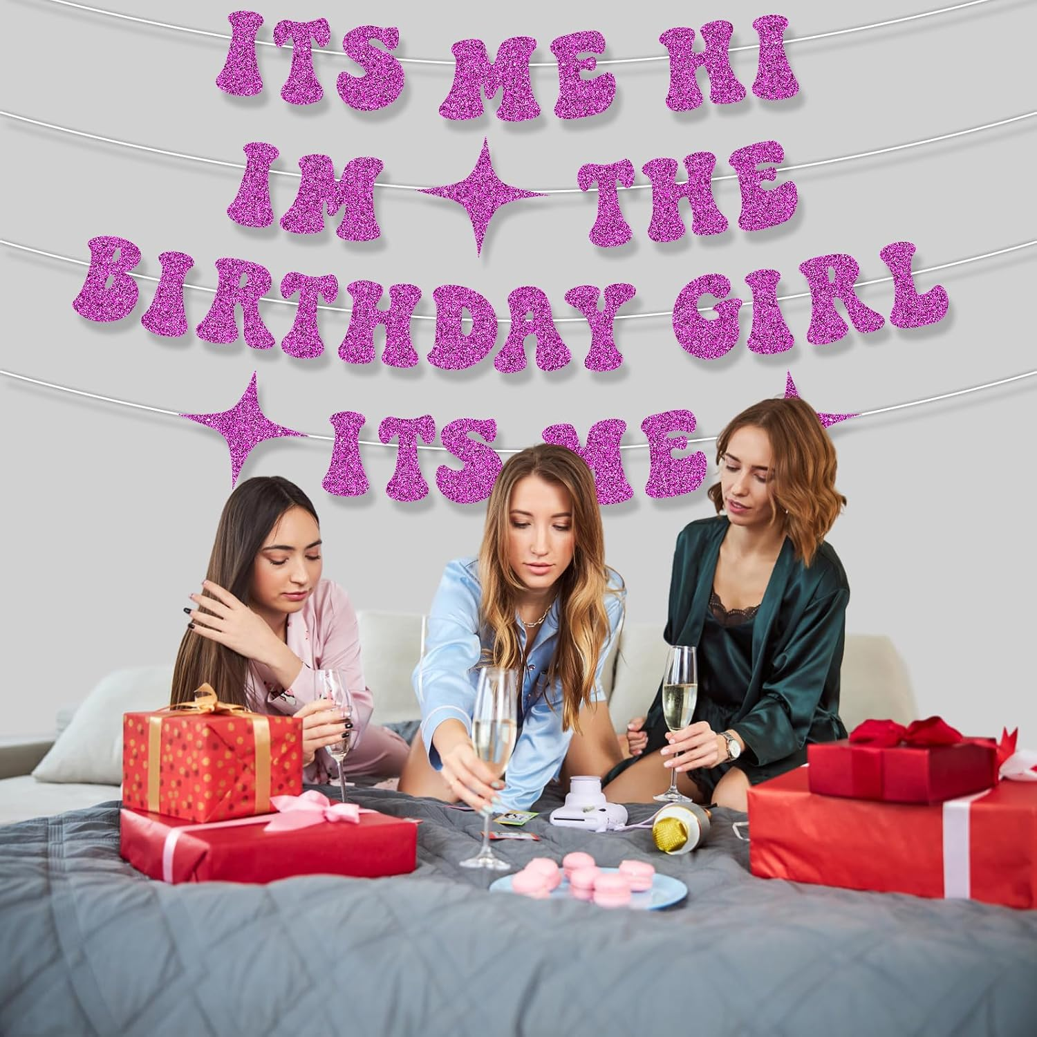 It'S Me Hi I'M the Birthday Girl It'S Me Banner, Shiny Birthday Hanging Garland Sign Girls Birthday Party Decoration Photo Backdrop for Wall Home Mantle (Hot Pink) - Hot Pink image number 2