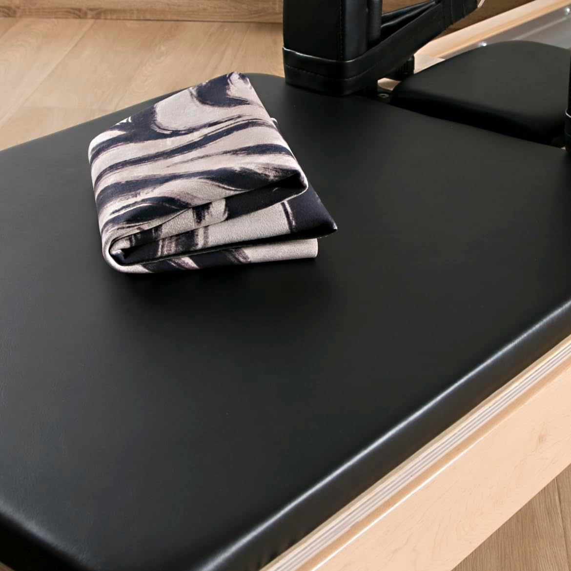 Echome Pilates Reformer Mat Towel, Pilates Reformer Mat Non Slip,Reformer Mat Easy to Wash Light Weight Portable (Tiger) image number 5