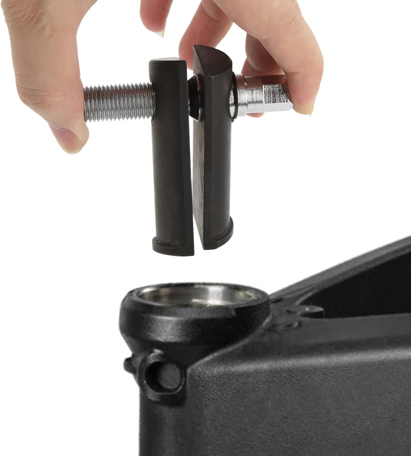 High Performance Metal Motorcycle Steering Neck Bearing Race Puller Tool with Universal Compatibility for All Motorcycles image number 4