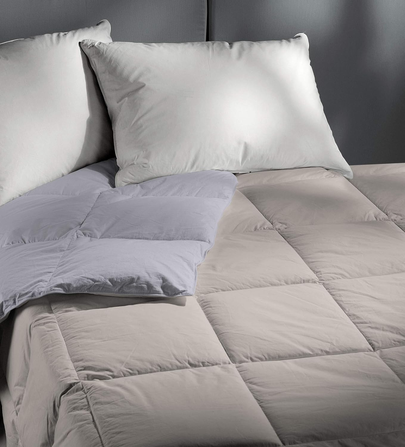 Italian Bed Linen Romantic Summer Quilt in Doubleface Plain Colour, Champagne/Silver, 170X260Cm