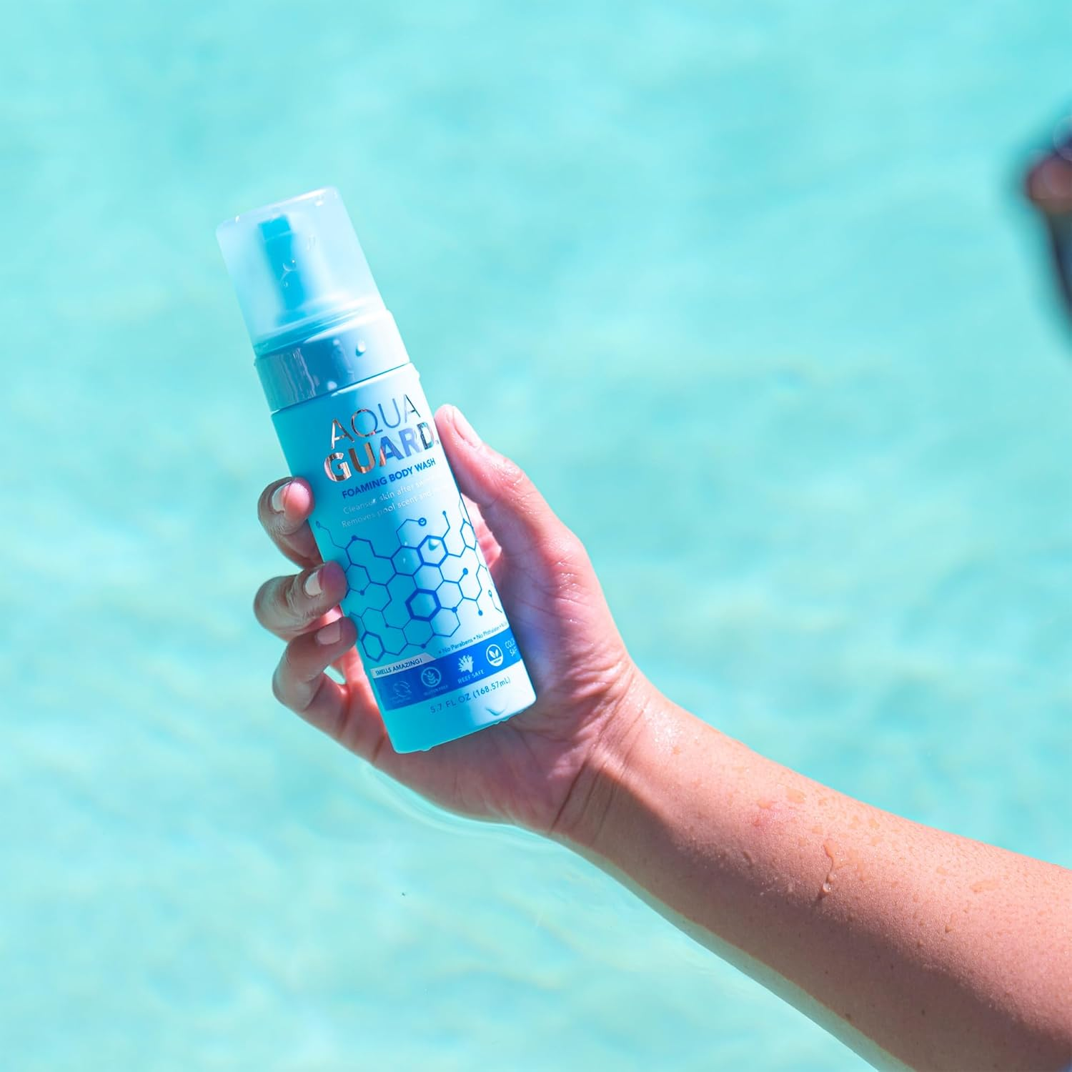AQUA GUARD After-Swim Foaming Body Wash | Leaves Skin Soft and Smooth + Neutralizes Chlorine Scent and Residue - Single