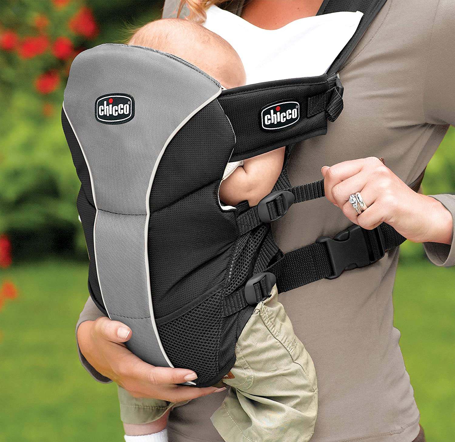 Chicco Ultrasoft Infant Carrier Black, Black image number 5
