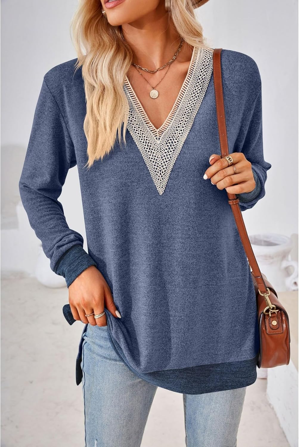 Womens Long Sleeve Shirts V-Neck Lace Tops Women'S Tops Long Sleeve V-Neck Shirts Fall Tops for Women Lace Shirt. image number 2