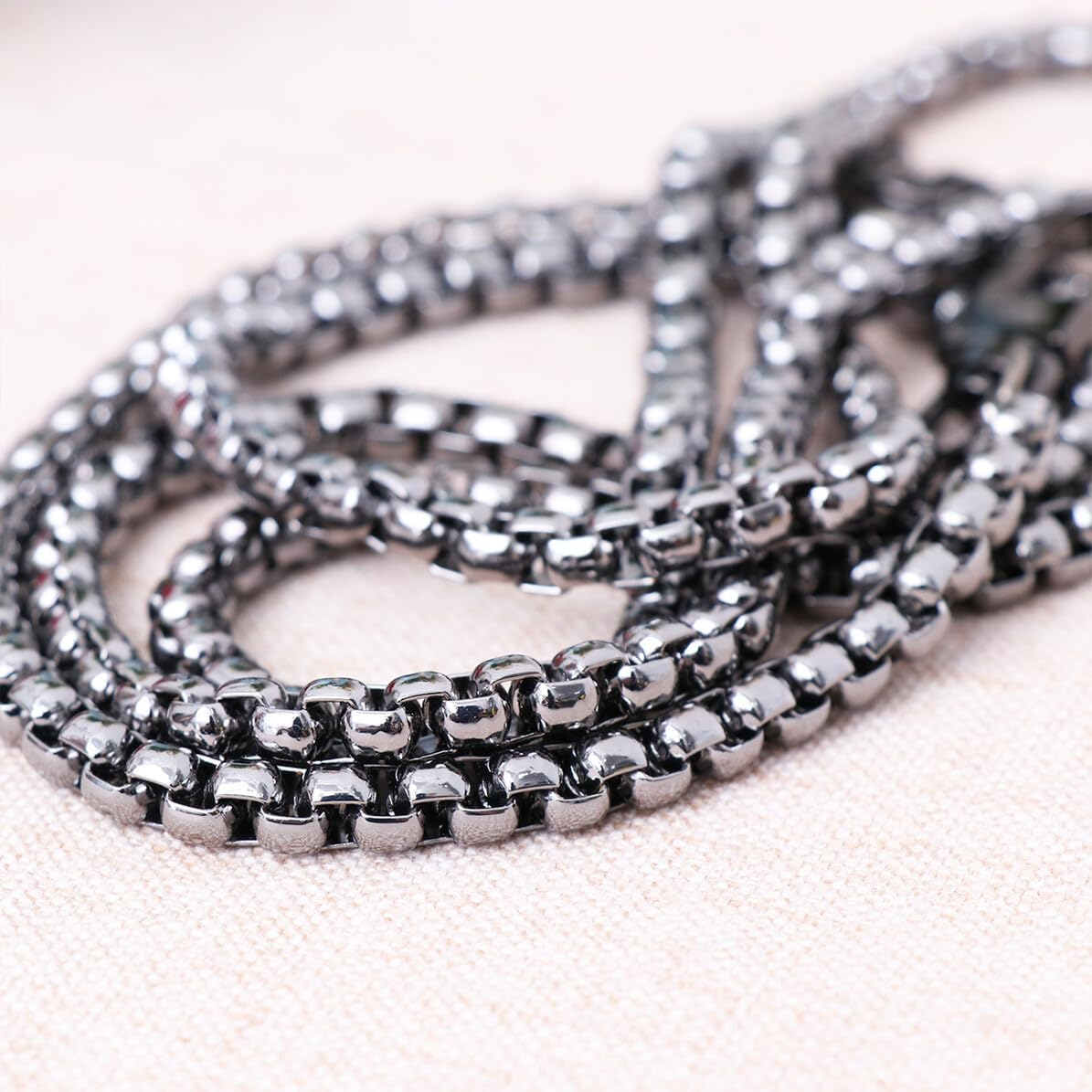 GARIOUANS Metal Crossbody Bag Chain Strap for Women Medium Handbags Iron Material with Alloy Buckles DIY Replacement Shoulder Bag Accessory Black Versatile Chain for Purse and Jeans Belt Use image number 6