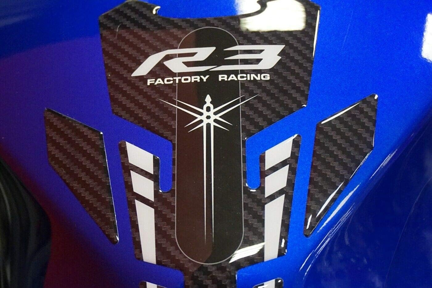 Labelbike - 3D Stciker Tank Pad Resin Protection for Motorcycle Tank Compatible with Yamaha R3 2019-2025 image number 3