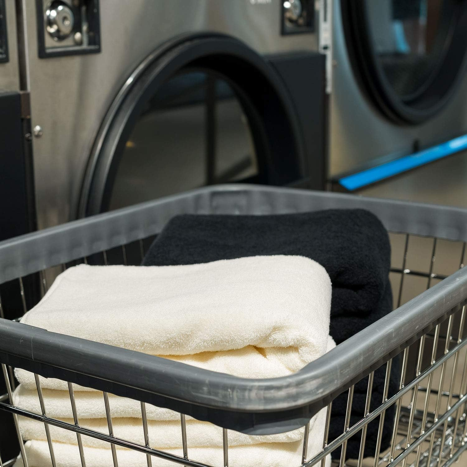 Towel Laboratory, Everyday Simple, #001, Bath Towels, Set of 4, Fast Absorbent, Quick Drying, 100% Cotton, Durable, Less Pilling (Family Pack/Different Colors for Families) Japan Technology image number 3