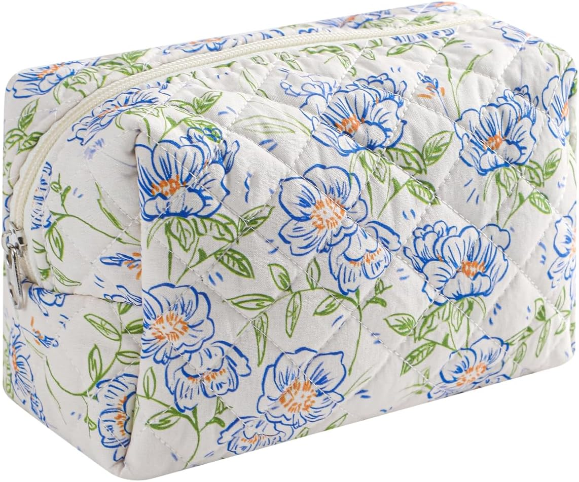 Cute Small Makeup Bag,Quilted Floral Cotton Cosmetic Pencil Pouch, Quilted Flowers Pencil Case with Zipper, Kawaii Travel Toiletry Bags for Purse, 12White Bear