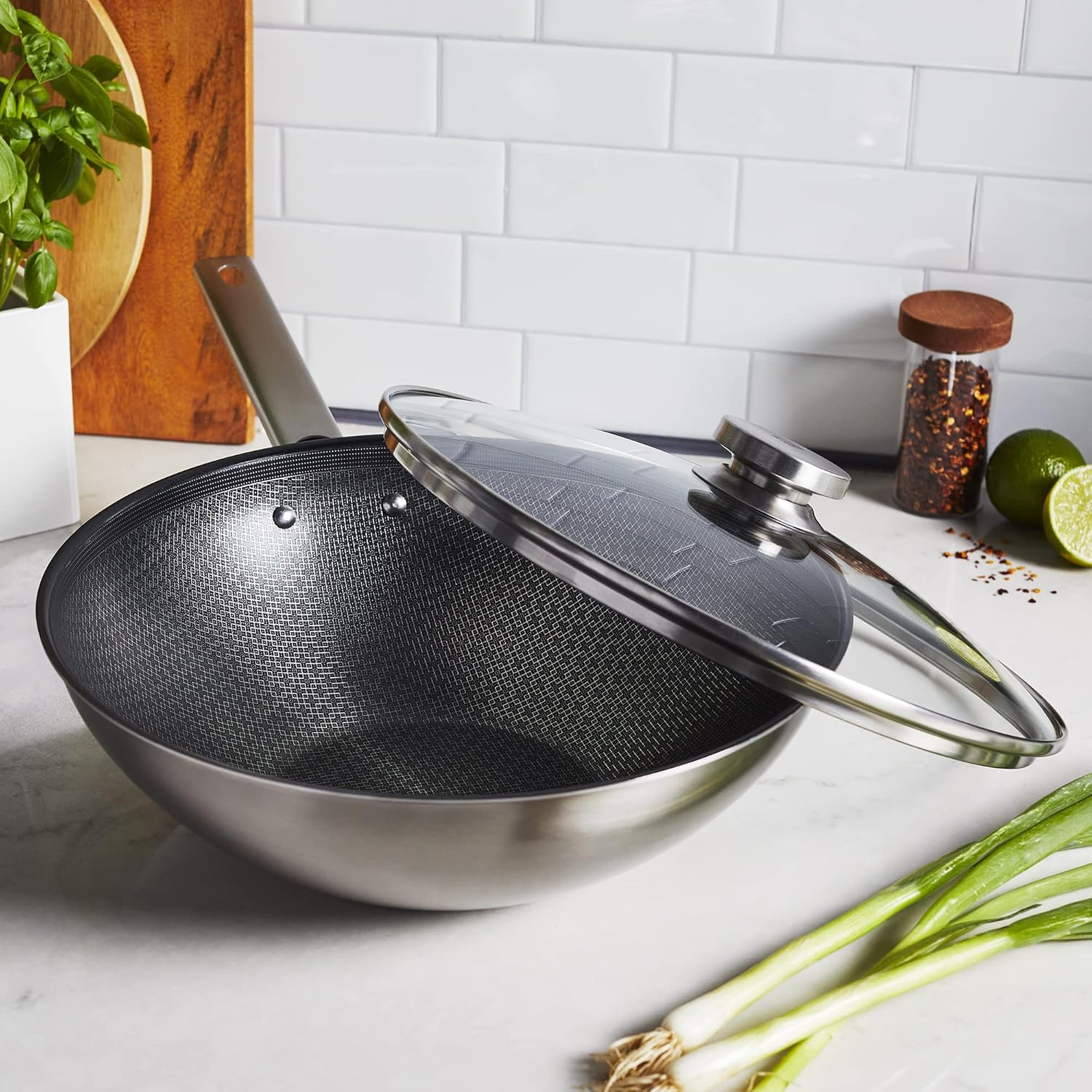 ZWILLING Joy plus 12-Inch Stainless Steel Nonstick Wok with Lid image number 4