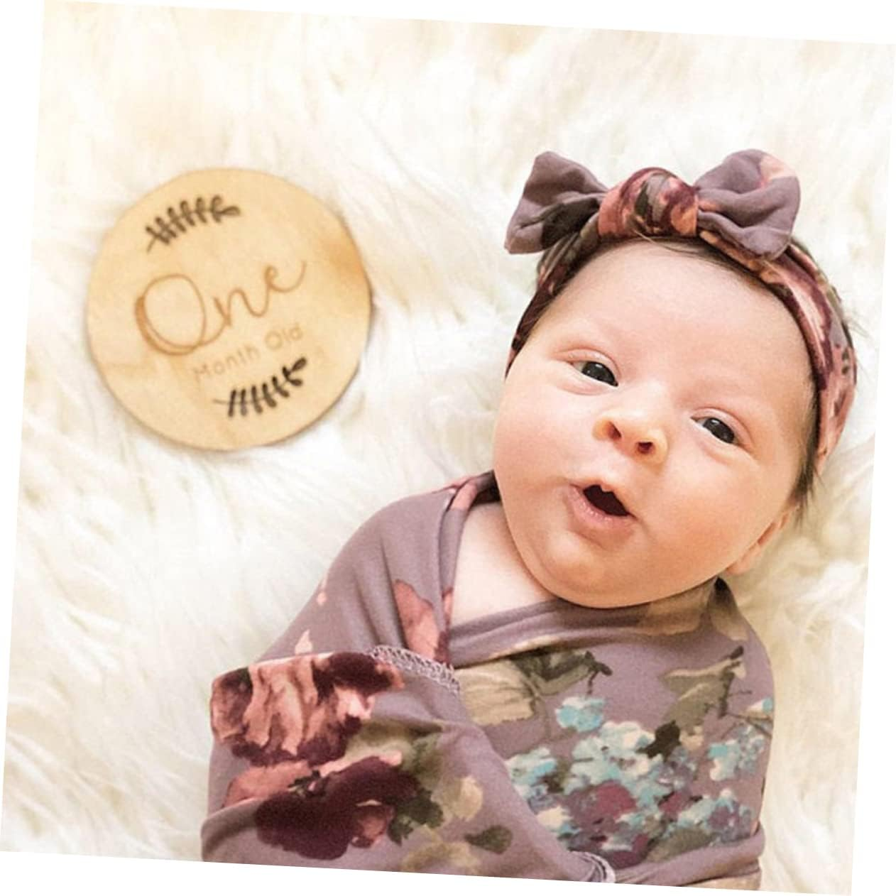 Creative Cards for First Year Adorable Monthly Growth Photo Props for Newborns Scandinavian Design Commemoration image number 2