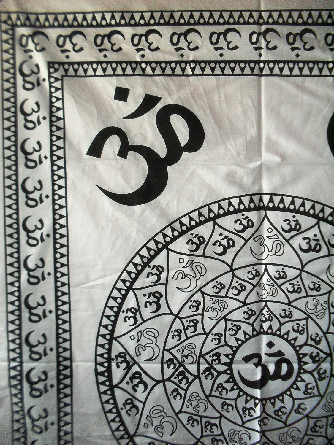 Traditional Jaipur Om Mandala Wall Art Poster, Hippie Wall Tapestry, Indian Dorm Decor, Boho Wall Art, Bohemian Wall Hanging, Size 80Cm X 100Cm, Good Luck Poster or Wall Sticker