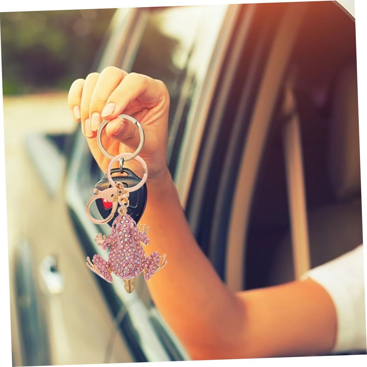 WOFASHPURET 2Pcs Animal Keychains Frog Bag Pendant Keyring Plushies Handbag Chain Cute Keychain Pendant Decoration Fashionable image number 4