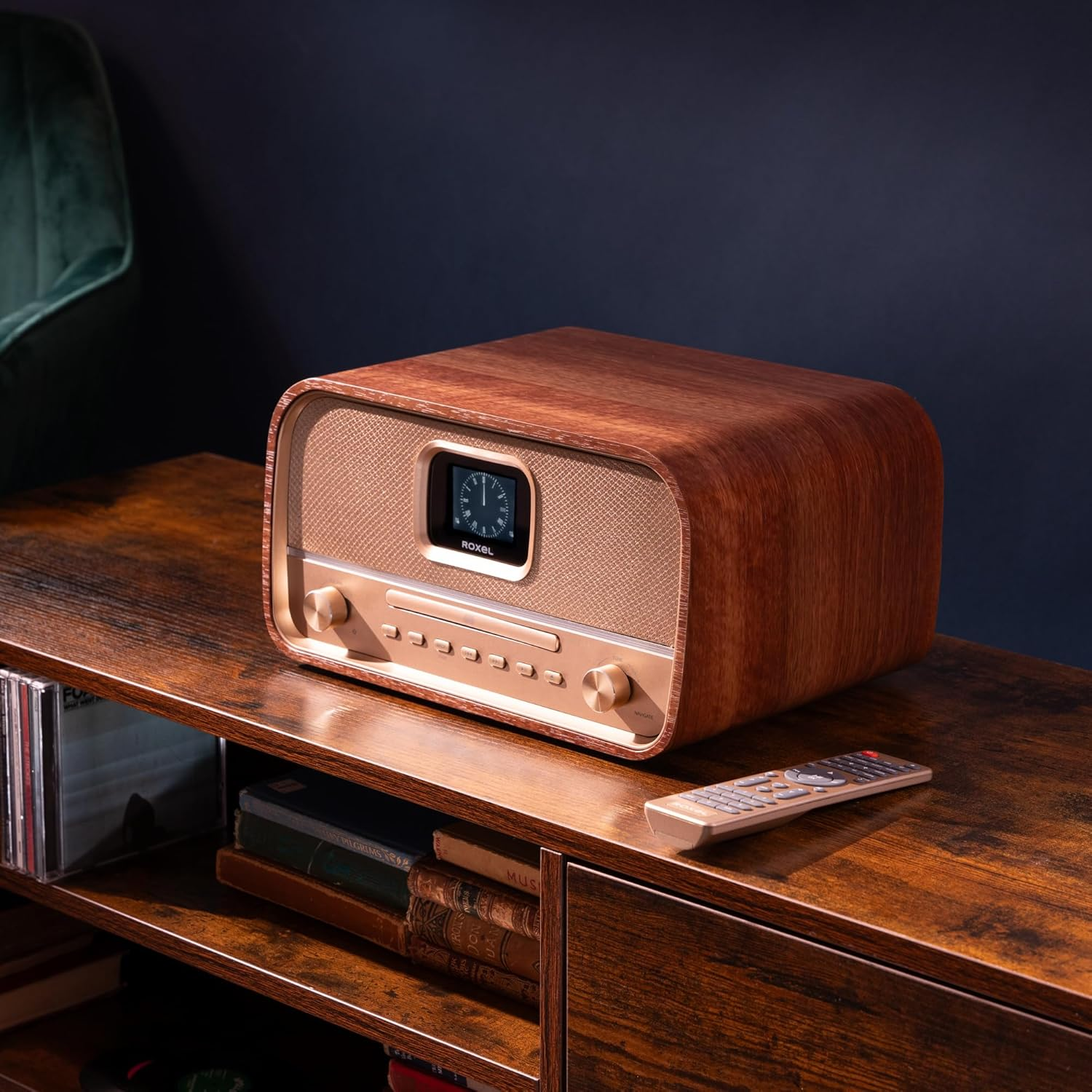 Roxel Amber All-In-One Compact Retro Hifi System with CD Player, DAB/DAB+, BT Audio Streaming, 40W RMS, USB Playback & Charging, FM Radio with RDS, Color Display, Clock & Alarm, Remote Controller image number 3