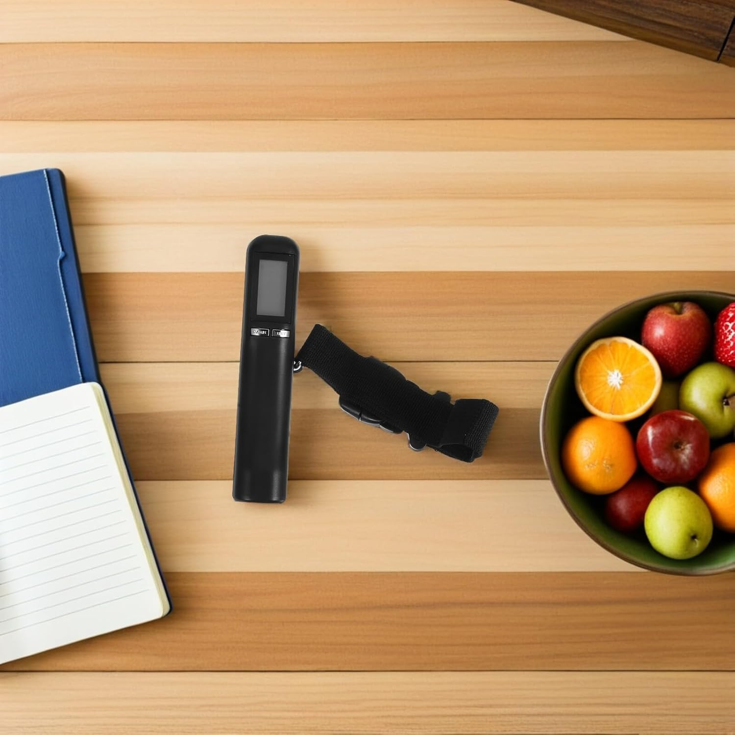 WESIEVYA Portable Digital Luggage Scale with Backlit LCD Hanging Display for Travel Auto Shut-Off Lightweight Baggage Weight Checker for Suitcases and Bags image number 4