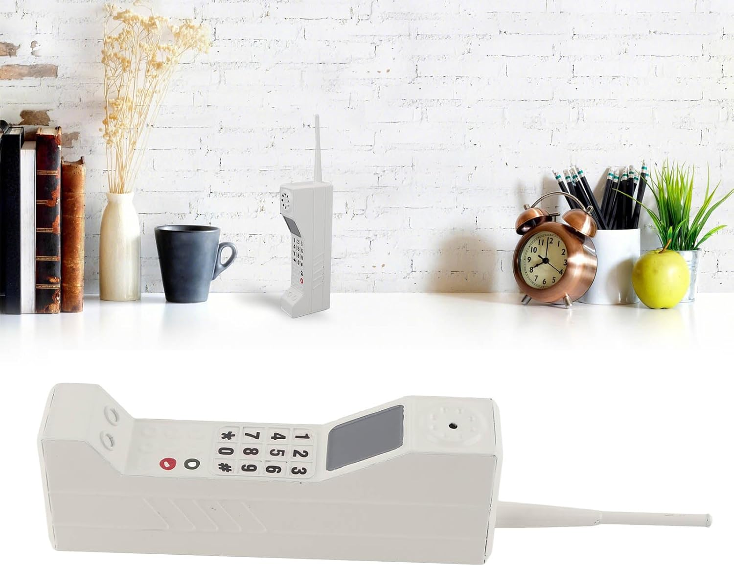 Riuulity Vintage Retro Brick Cellphone Model Ornament, Home Office Decoration, Photography Prop, Lightweight, Vintage Retro Brick Cellphone Model Ornament (White) - Pink image number 7