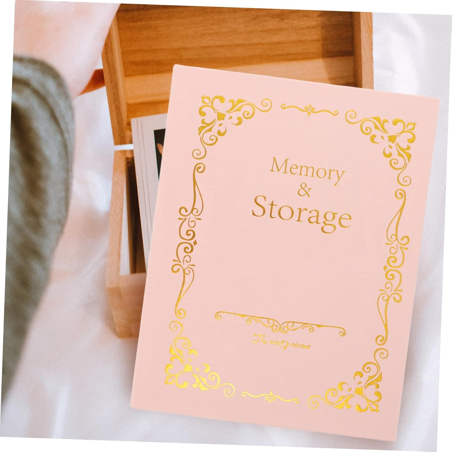 Cabilock Classic European Design Photo Book Gold-Stitched Cover for Family Photo Albums Cherished Memories image number 6