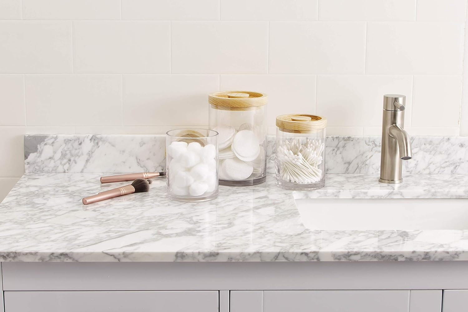 Simply Soft Premium Cotton Balls, 100% Pure Cotton, Absorbent, 600 Count (3 - 200 Count Bags) image number 1