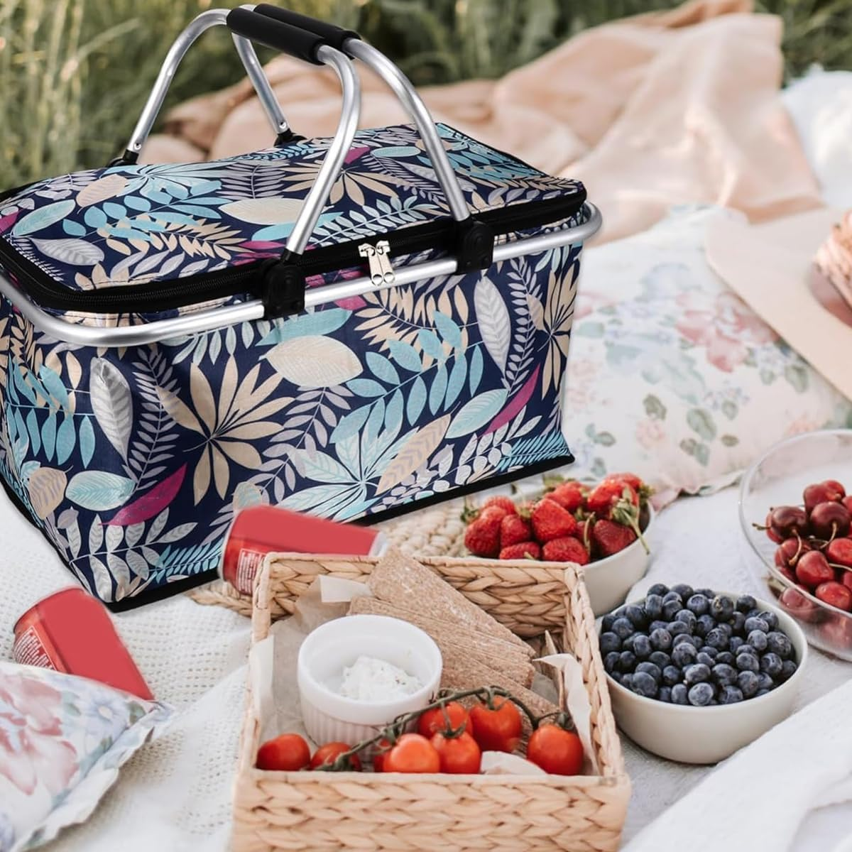 AIMALL Foldable Insulated Picnic Basket, Portable Shopping Basket for Outdoor Picnic, Camping, and Supermarket Use, Available in 6 Colours, 16.9 X 9 X 15.35 Inches image number 6