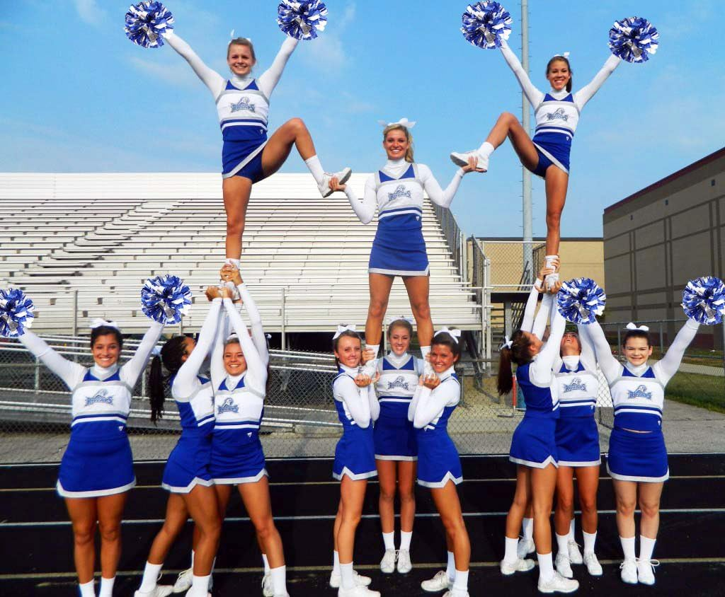 BCLAND Cheerleading Metallic Foil & Plastic Ring Pom Poms Cheerleading Poms Pack of 2 (Blue) image number 6