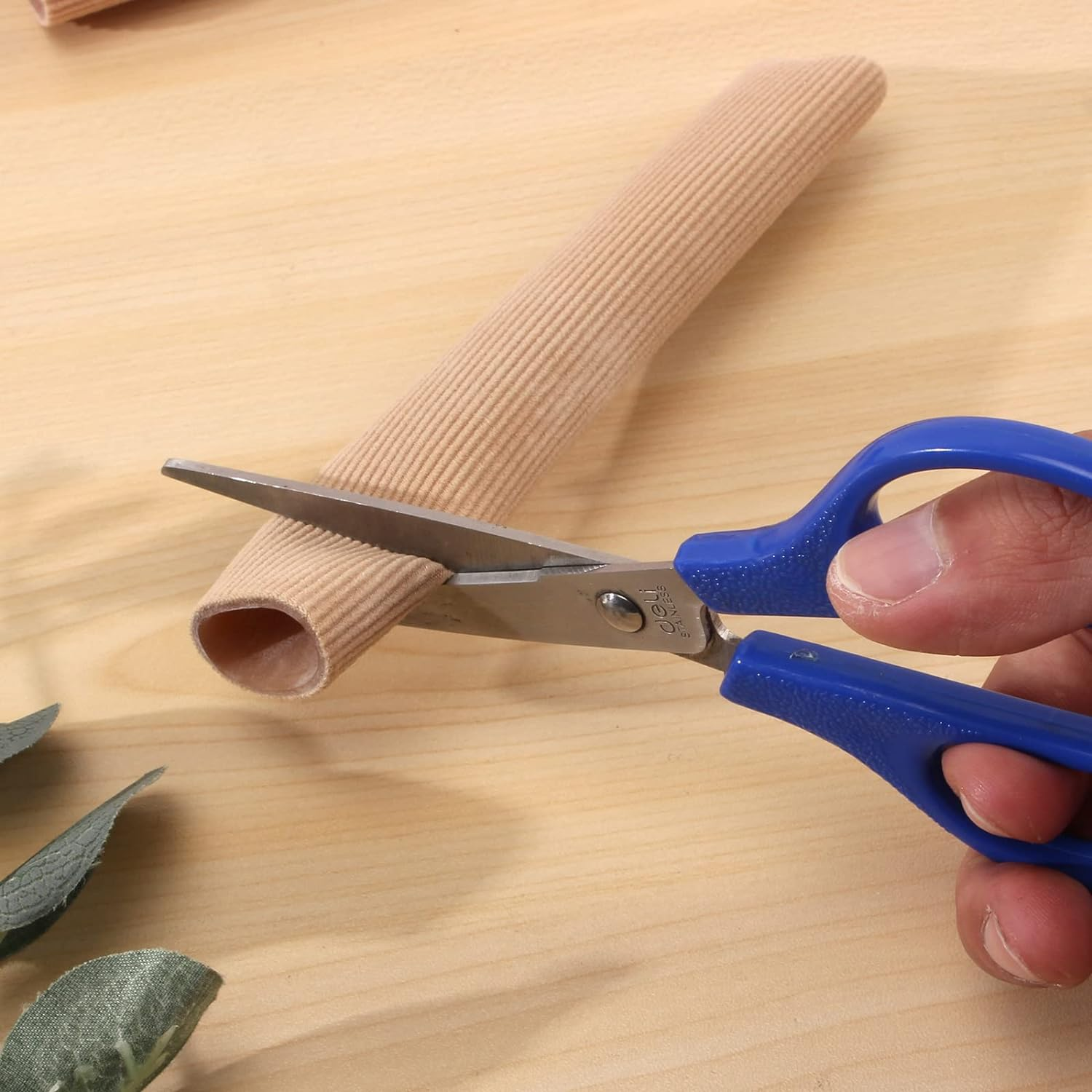 TRADERPLUS Toe Cushion Tube 5 Pack Cuttable Toe Tubes Sleeves Elastic Soft Gel Corn Pad Protectors Relief Toe Pressure Pain, Corn and Calluses Remover, 3 Different Size image number 6