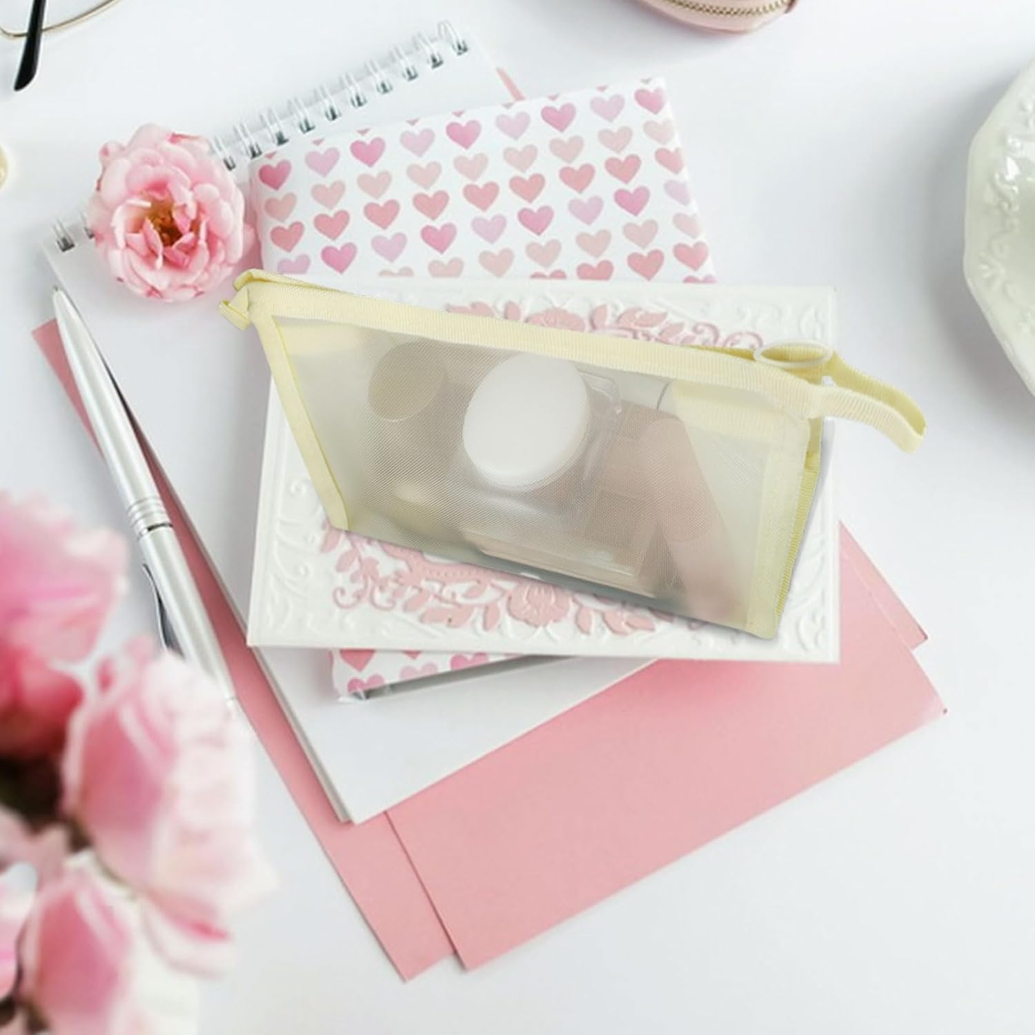 Funincrea Mesh Travel Cosmetic Bag Nylon Toiletry Bag Small with Zip Make up Organiser 19 X 13 Cm Triangle Makeup Bag Portable Cosmetic Bag for Cosmetics Toiletries, Pink, 19X13Cm, Modern image number 4