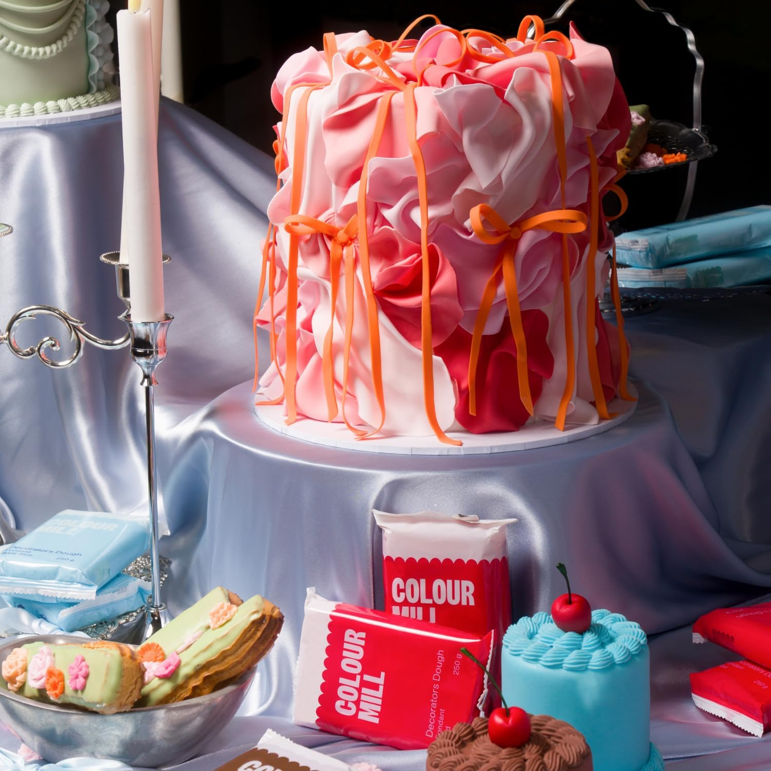 Colour Mill Decorators Dough Premium Ready to Roll Fondant Red 250G image number 6