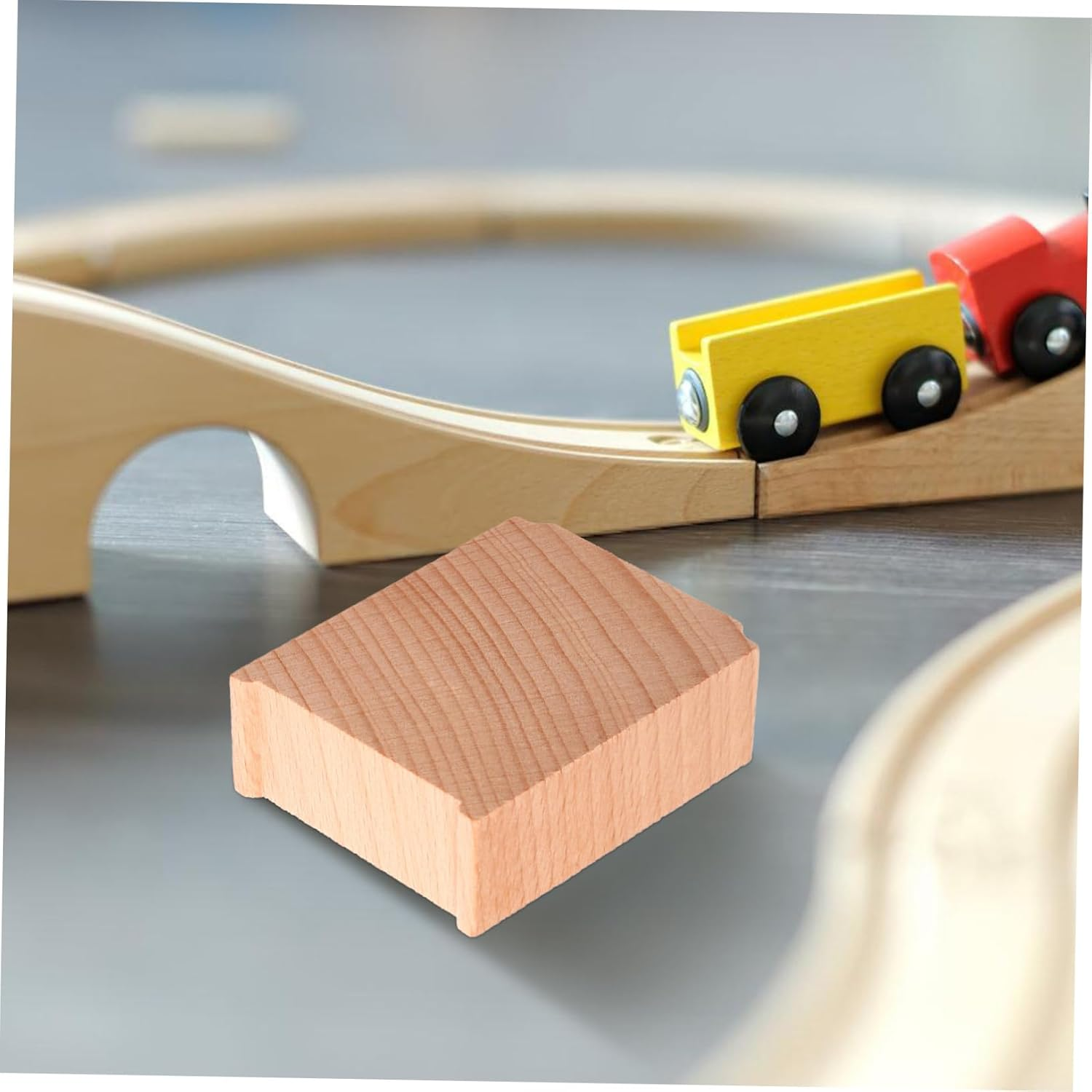 Jojofuny 6Pcs Wooden Train Bridge Supports Track Leveling Risers for Boy Girl Toy Educational Railway Train image number 4
