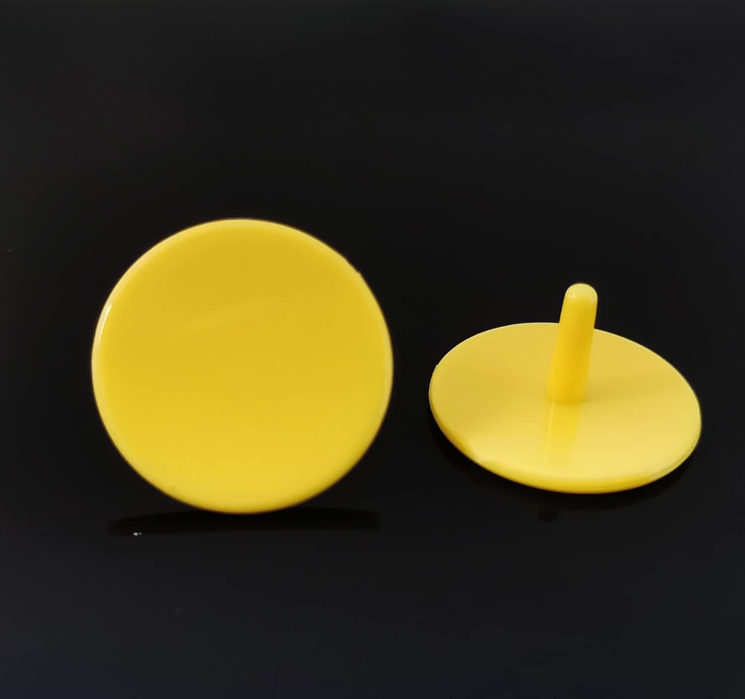 Golf Ball Markers 50 100 Pcs Plastic Position Ball Marker Quarter Size 0.94 Inch Flat Golf Ball Marker Mix Colour image number 1