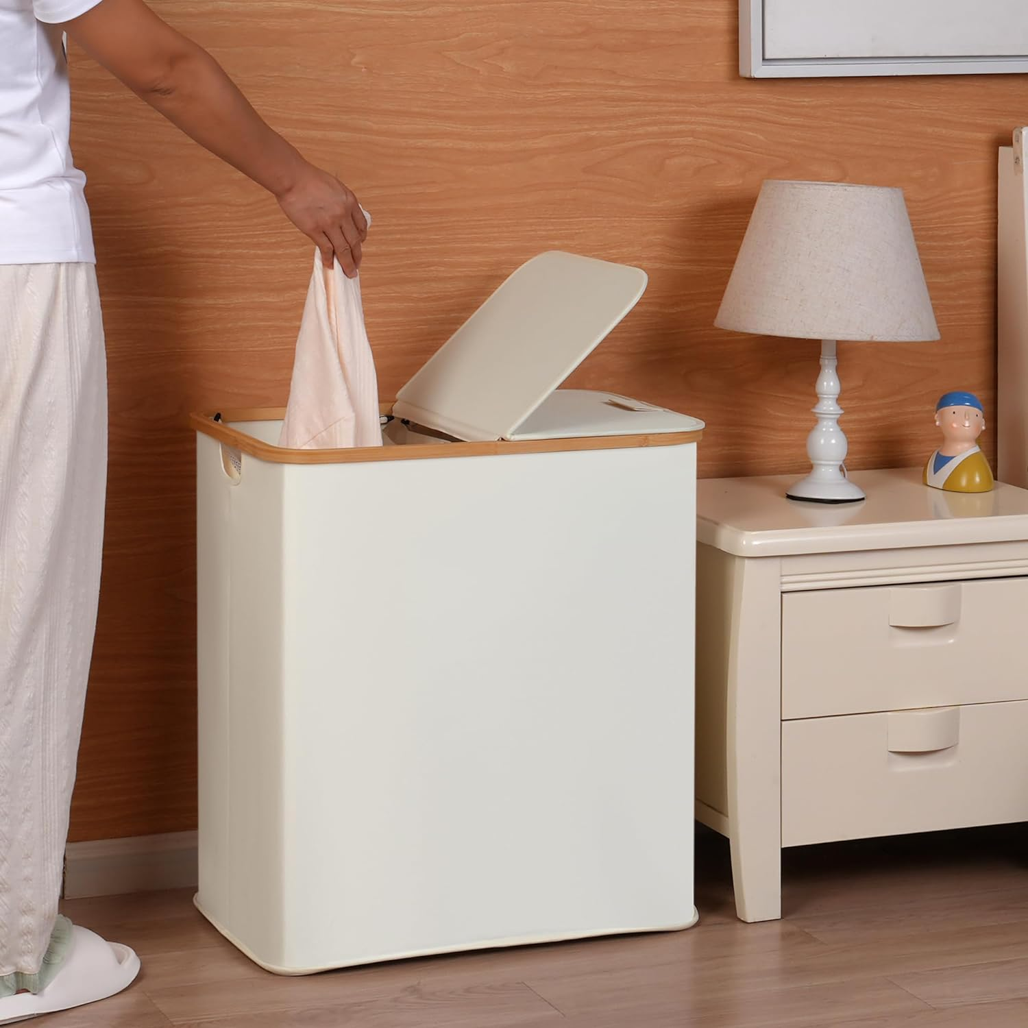 Efluky 140L Laundry Baskets with Lid - 2 Compartment Laundry Hamper, Double Basket with 2 Removable Bags, Light Grey - Beige image number 3