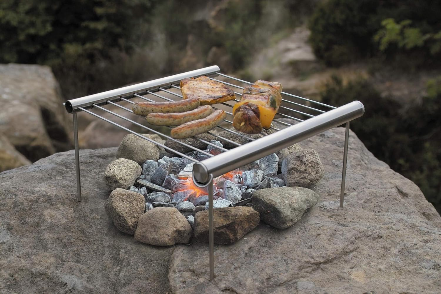 UCO Grilliput Portable Camping Grill image number 2