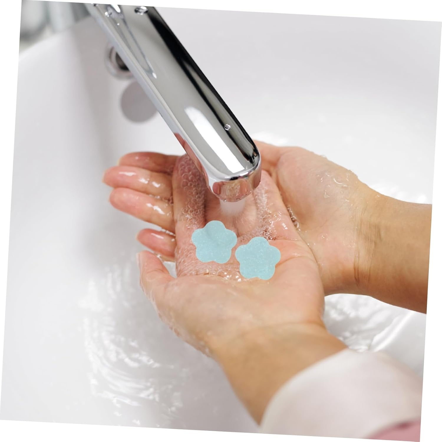 Bestonzon Portable Soap Sheets for Travel and Camping Small Blue Milk Scented Antibacterial Soap Pieces Disposable Mini Hand Washing Student and Boys and Girls Hygiene image number 5