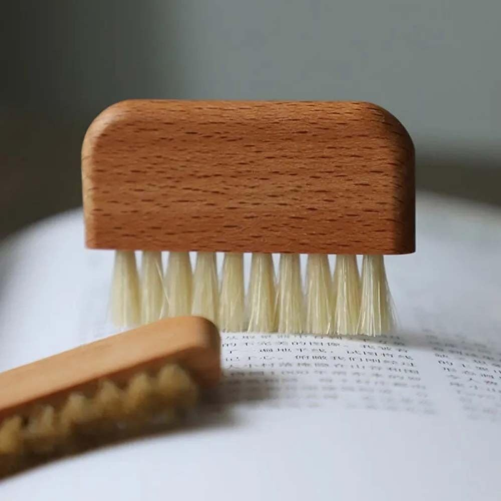 Wooden Nail Brush, Natural Beech Wood Bristle Nail Brush Non-Slip Fingernail Hand Scrub Brush Nails and Toes Cleaning Tools Accessories image number 2