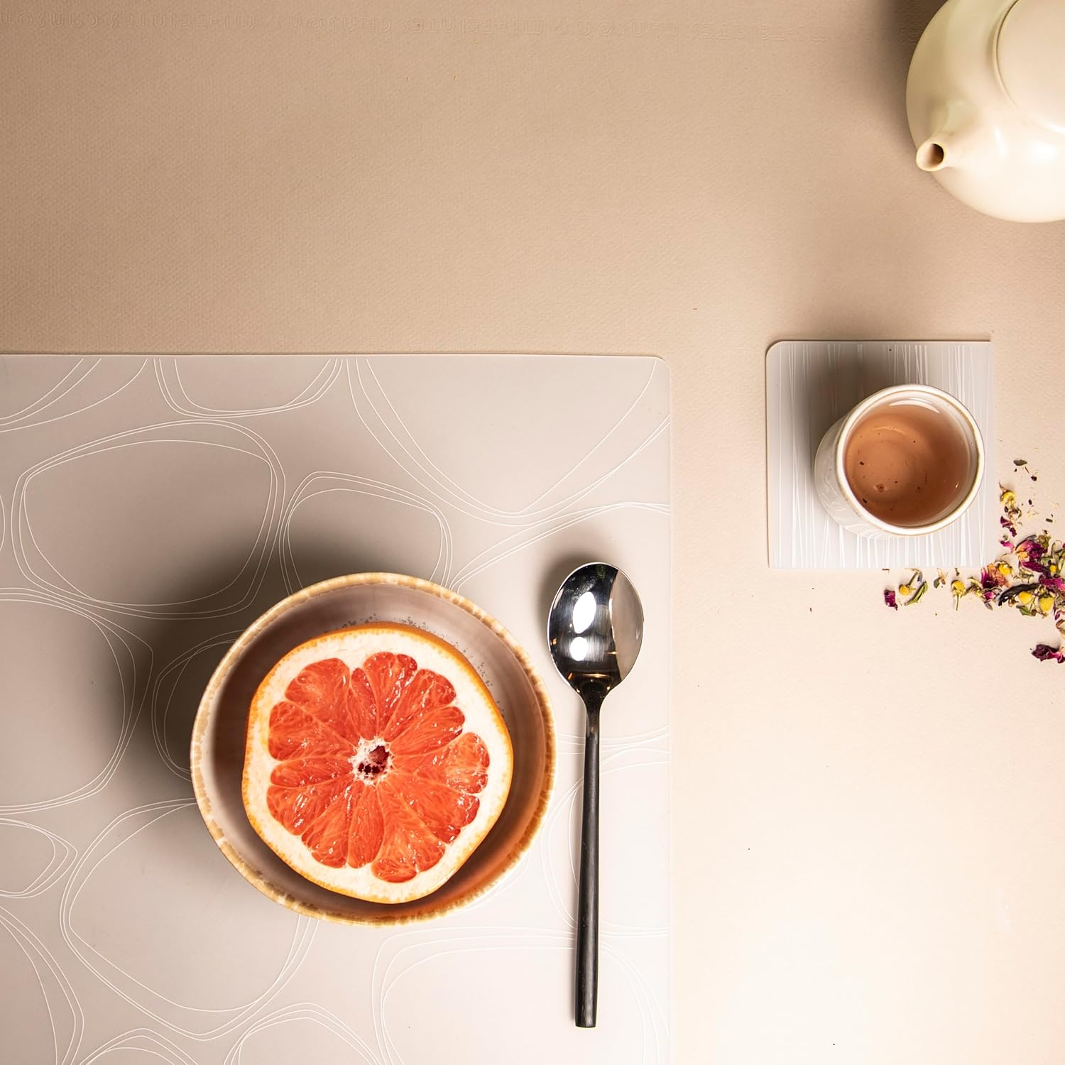 Modern-Twist 100% Plastic Free Silicone Tabletop, Dining, Decoration, Modern Design, Placemat Rectangle, White image number 6