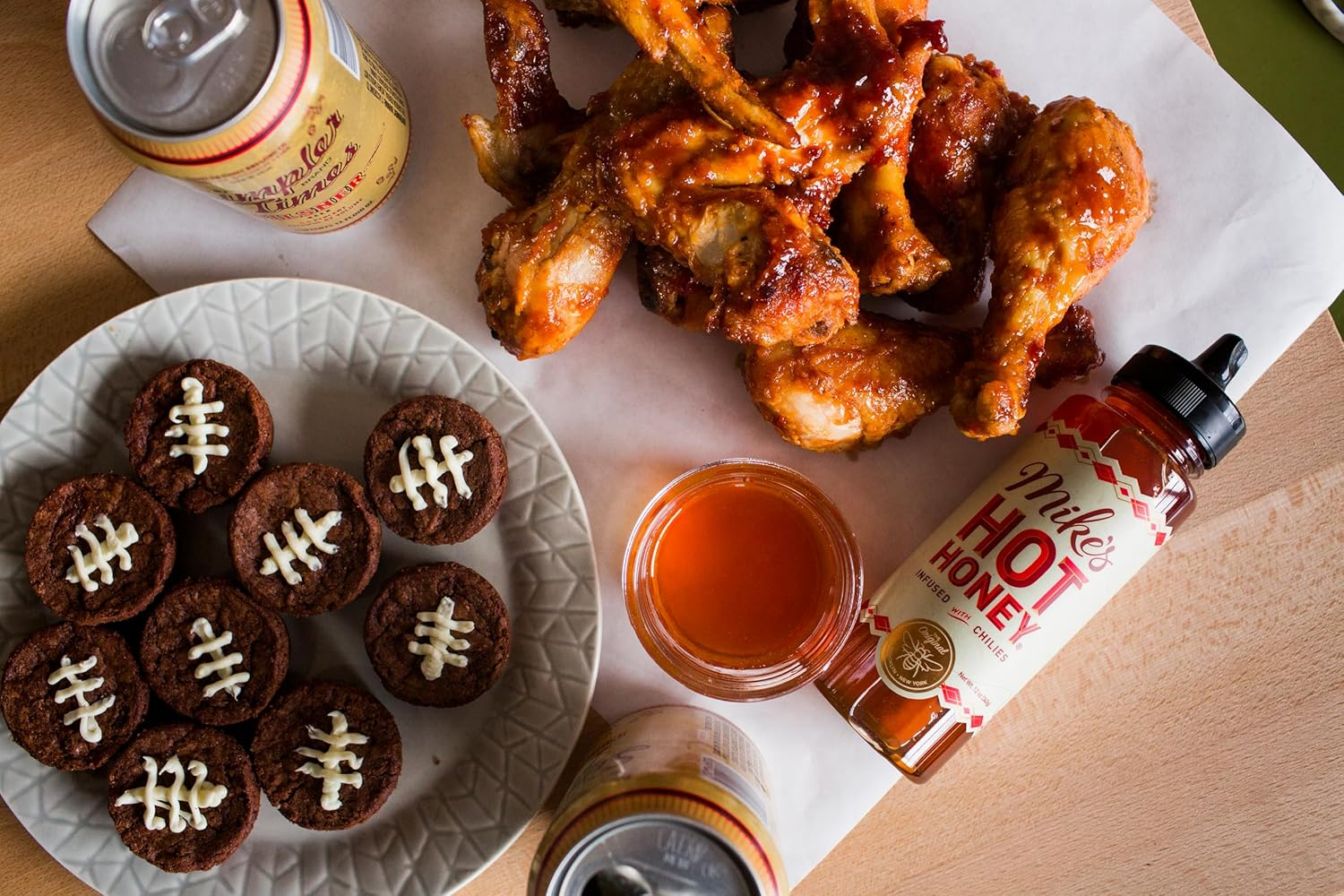 Mike&rsquo;S Hot Honey, 12 Oz Squeeze Bottle (1 Pack), Honey with a Kick, Sweetness & Heat, 100% Pure Honey, Gluten-Free & Paleo image number 4