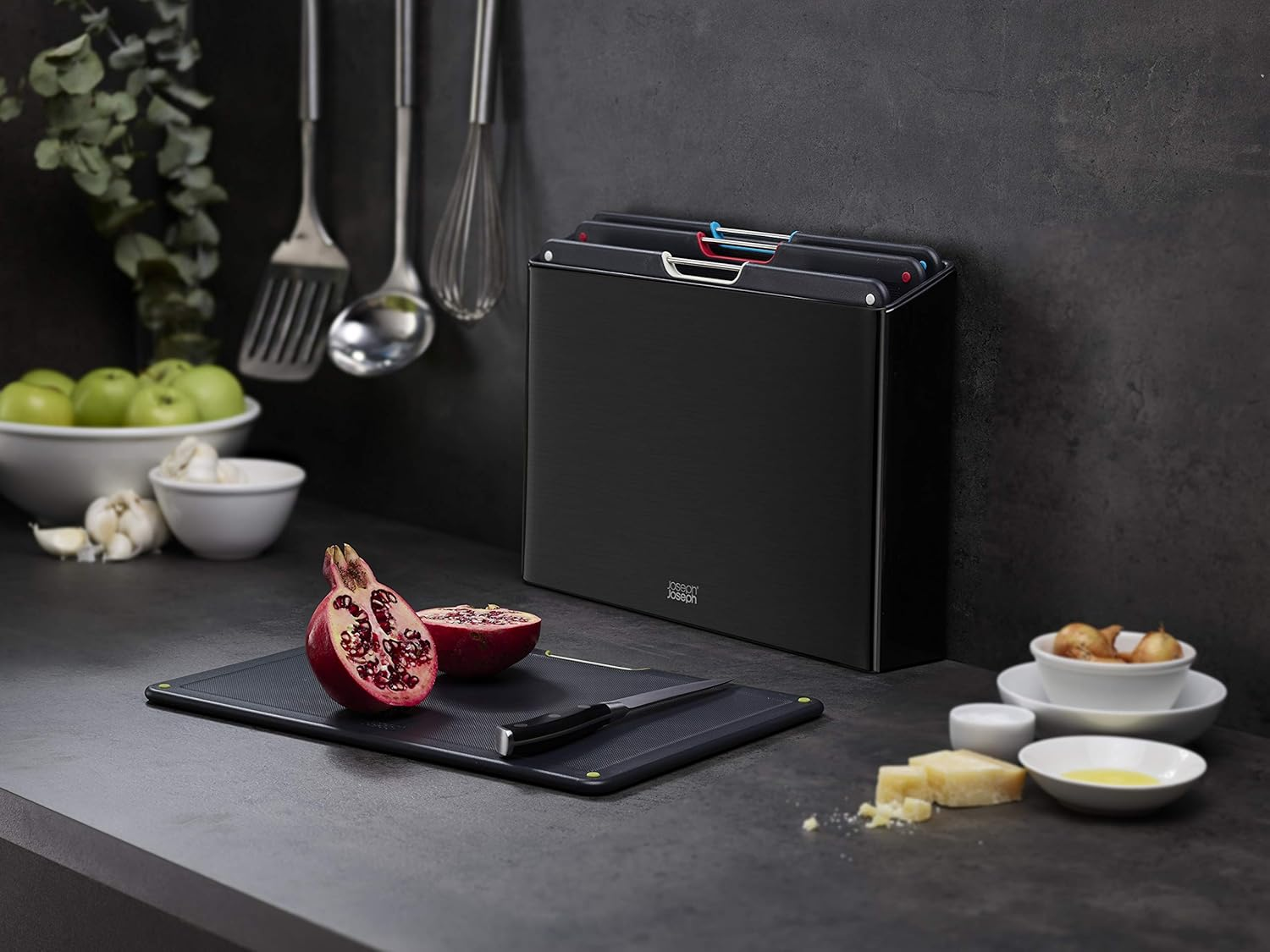 Joseph Joseph Folio Steel Set of 4 Chopping Boards with Stainless-Steel Case - Carbon Black