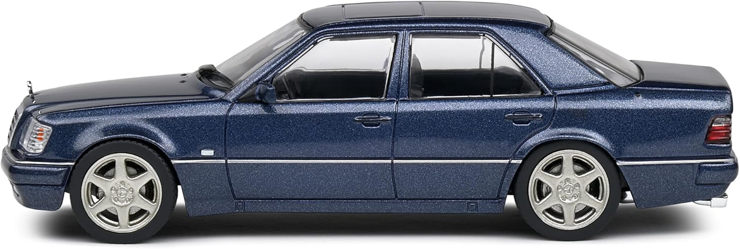 Solido 1:43 Mercedes-Benz W124 E60 AMG Blue 1994 image number 5