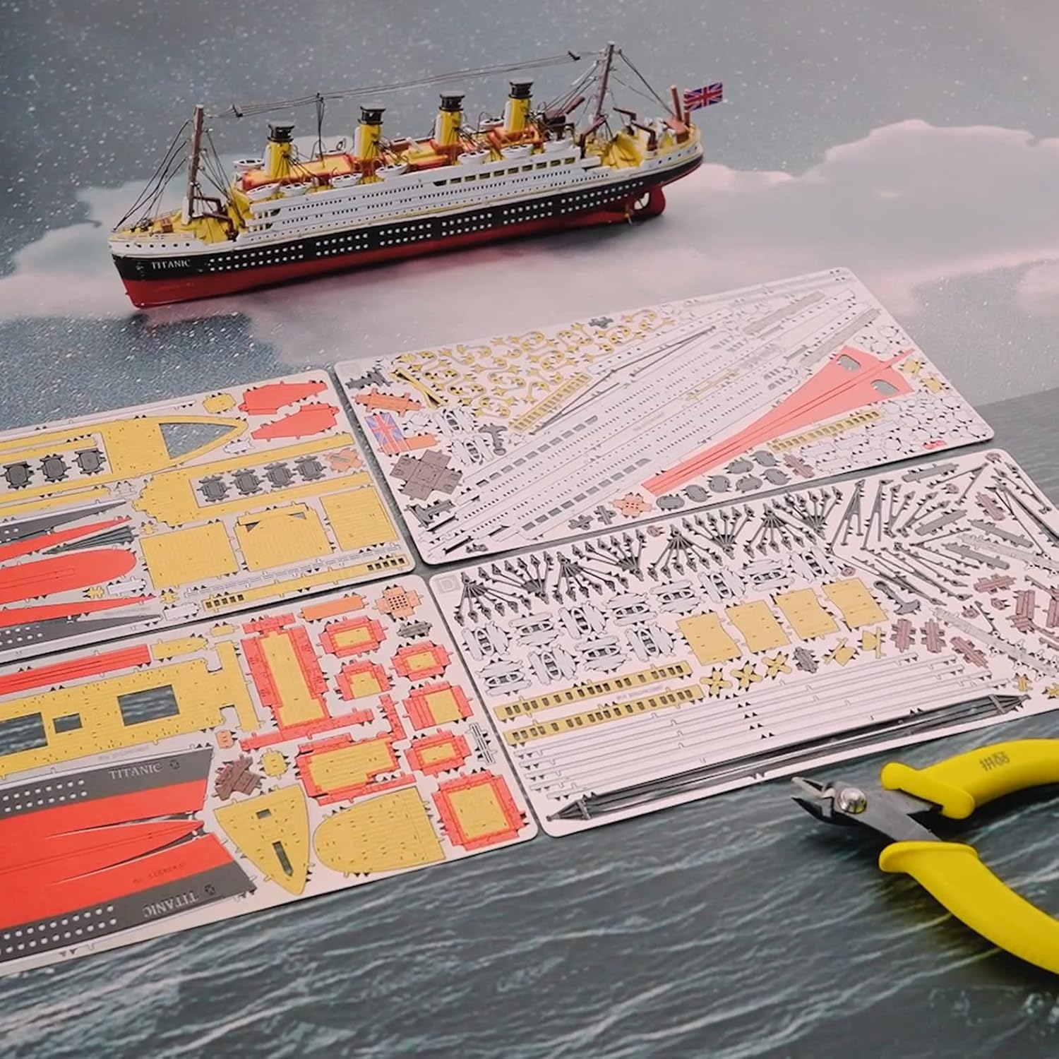 Piececool 3D Puzzles for Adults - Titanic Metal Ship Model Building Kits, Difficult Watercraft Cruise DIY Arts and Crafts Birthday Christams Gifts for Men Women Couples Desk Decor